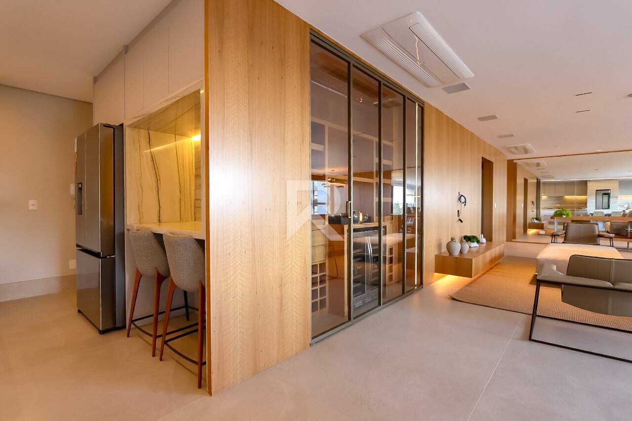 Apartamento de Luxo Mobiliado c/ ambientes integrados, 255m², 3 suítes e 4 vagas, no Ecoville miniatura 30