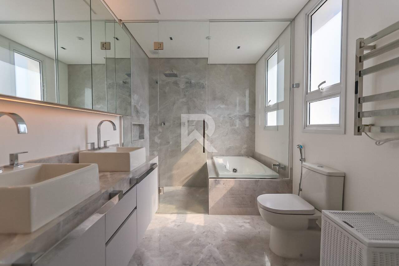 Apartamento de Luxo Mobiliado c/ ambientes integrados, 255m², 3 suítes e 4 vagas, no Ecoville miniatura 32