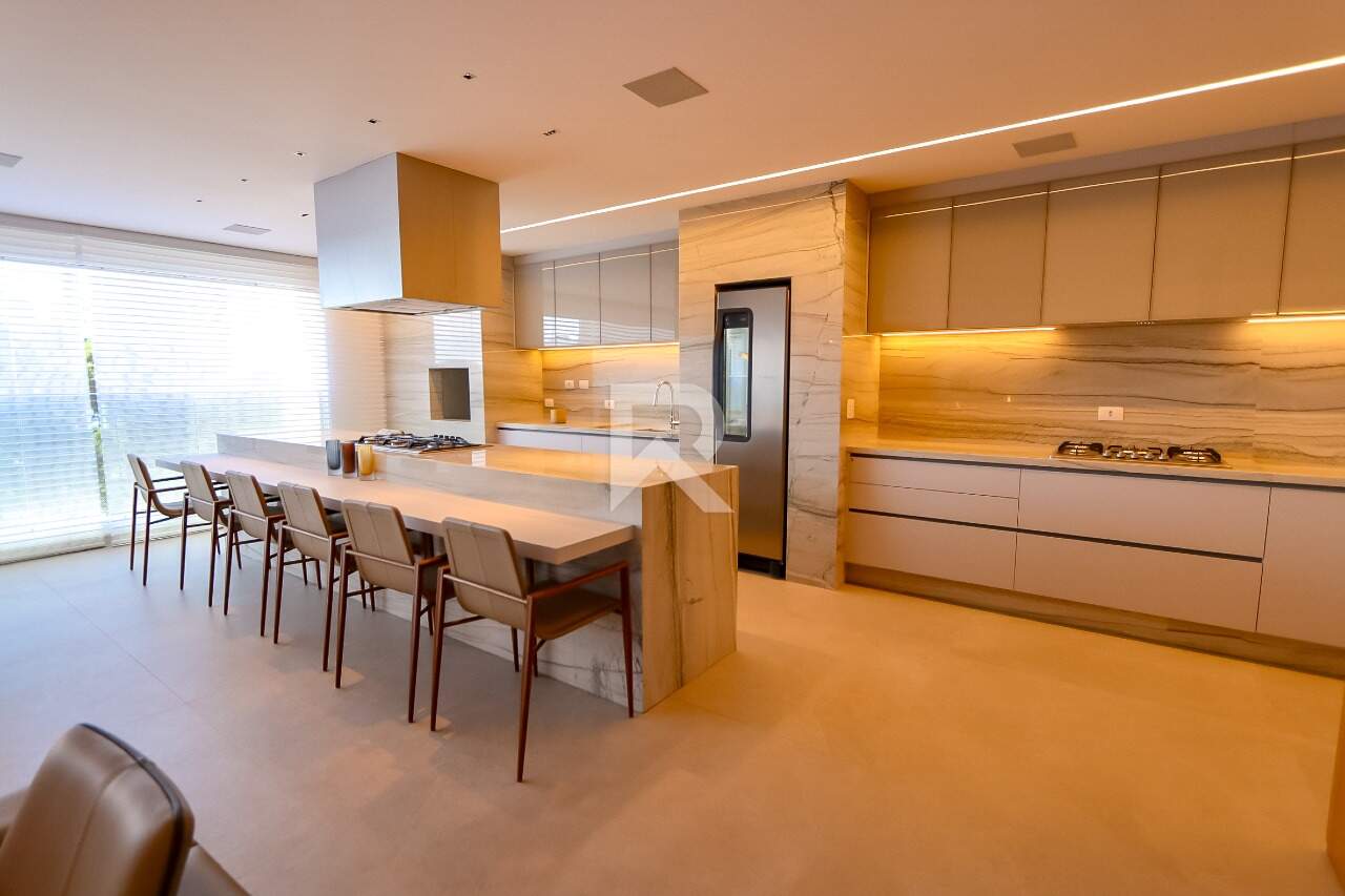 Apartamento de Luxo Mobiliado c/ ambientes integrados, 255m², 3 suítes e 4 vagas, no Ecoville miniatura 22