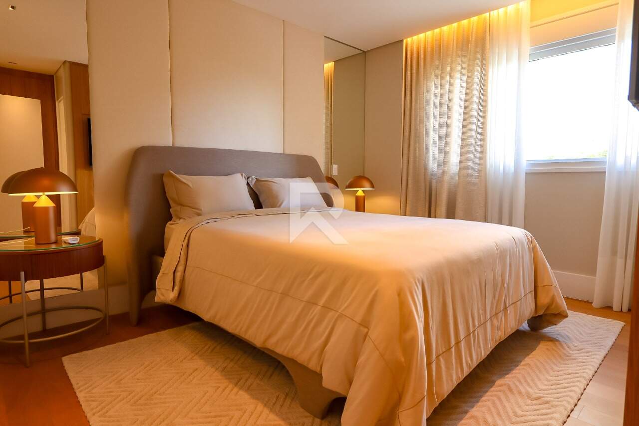 Apartamento de Luxo Mobiliado c/ ambientes integrados, 255m², 3 suítes e 4 vagas, no Ecoville miniatura 43