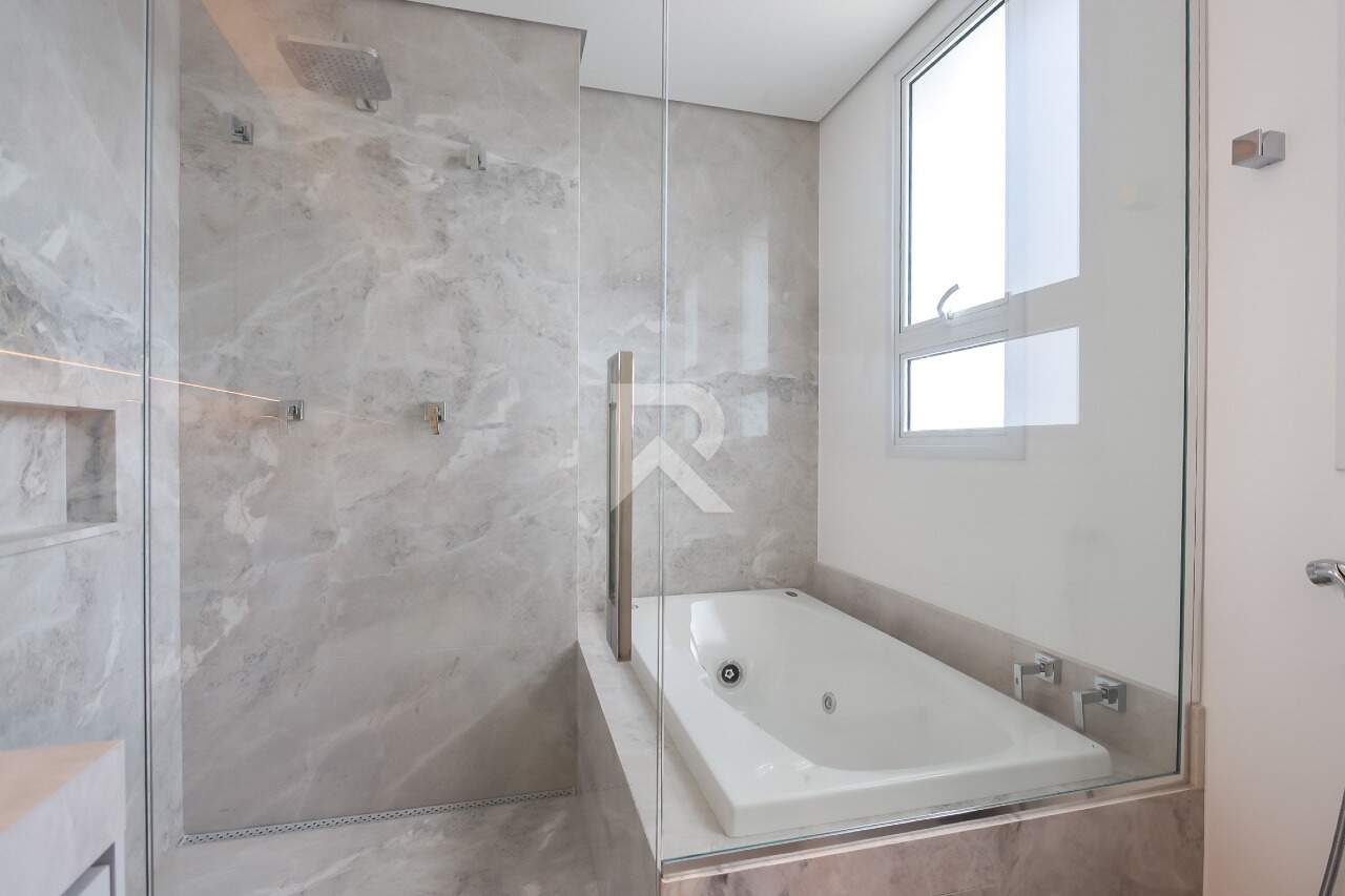 Apartamento de Luxo Mobiliado c/ ambientes integrados, 255m², 3 suítes e 4 vagas, no Ecoville miniatura 33