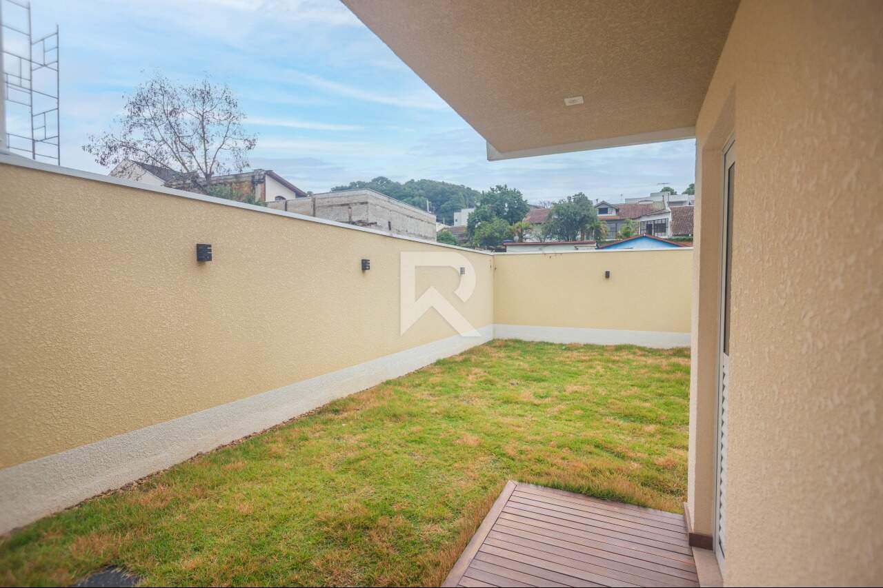 Casa moderna com jardim, 3 quartos, 2 Vagas para Venda – Santo Inácio, Curitiba/PR miniatura 10