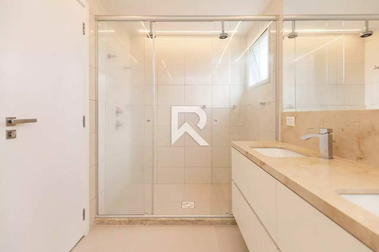 Apartamento Mobiliado com 3 Suítes para Locação, 228m², Face Norte e 4 Vagas, no Ecoville miniatura 8