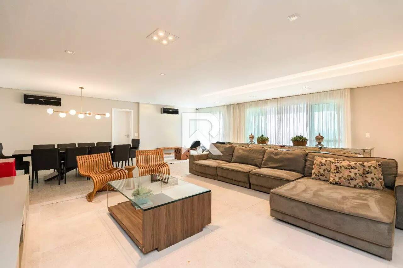 Apartamento Mobiliado com 3 Suítes para Locação, 228m², Face Norte e 4 Vagas, no Ecoville