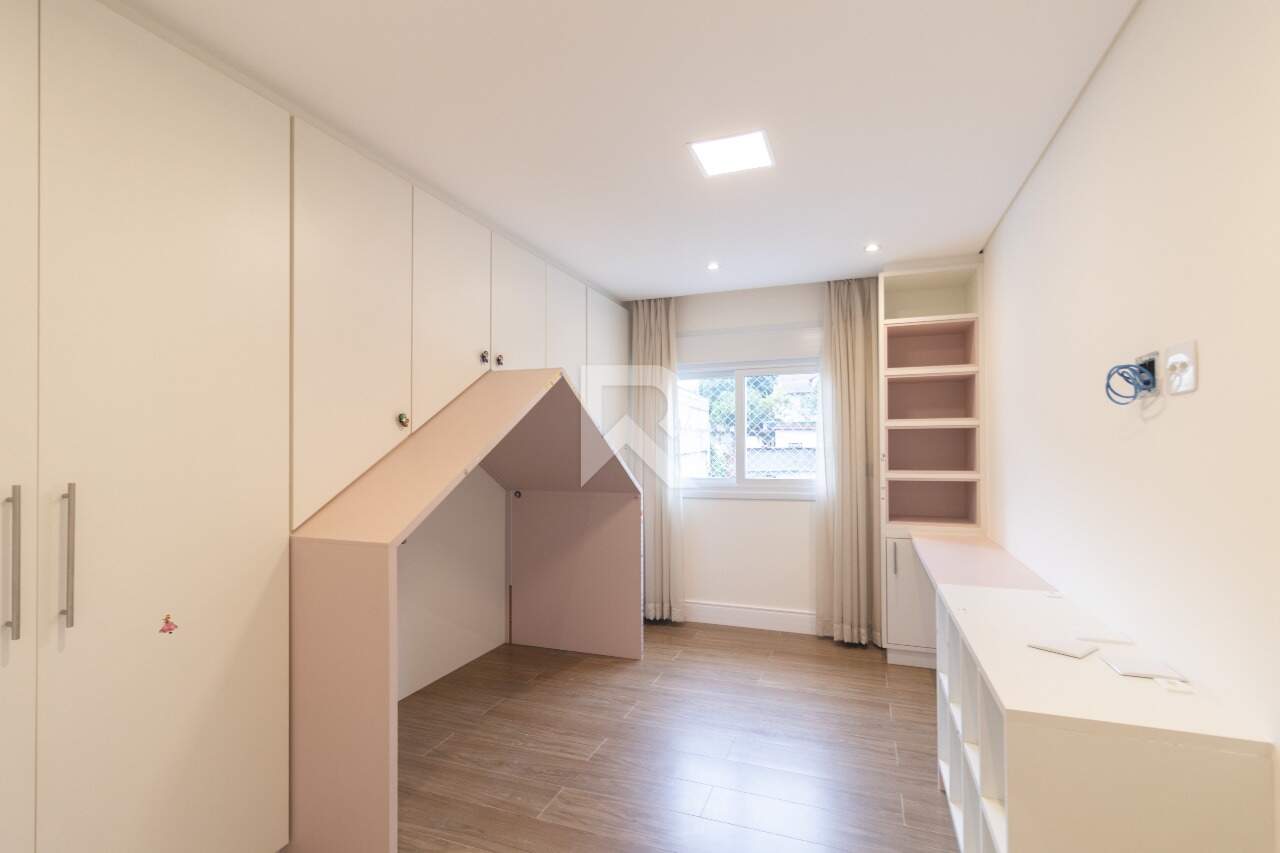 Triplex com Jardim, 4 quartos e 2 vagas à venda – Santo Inácio - Curitiba/PR miniatura 20