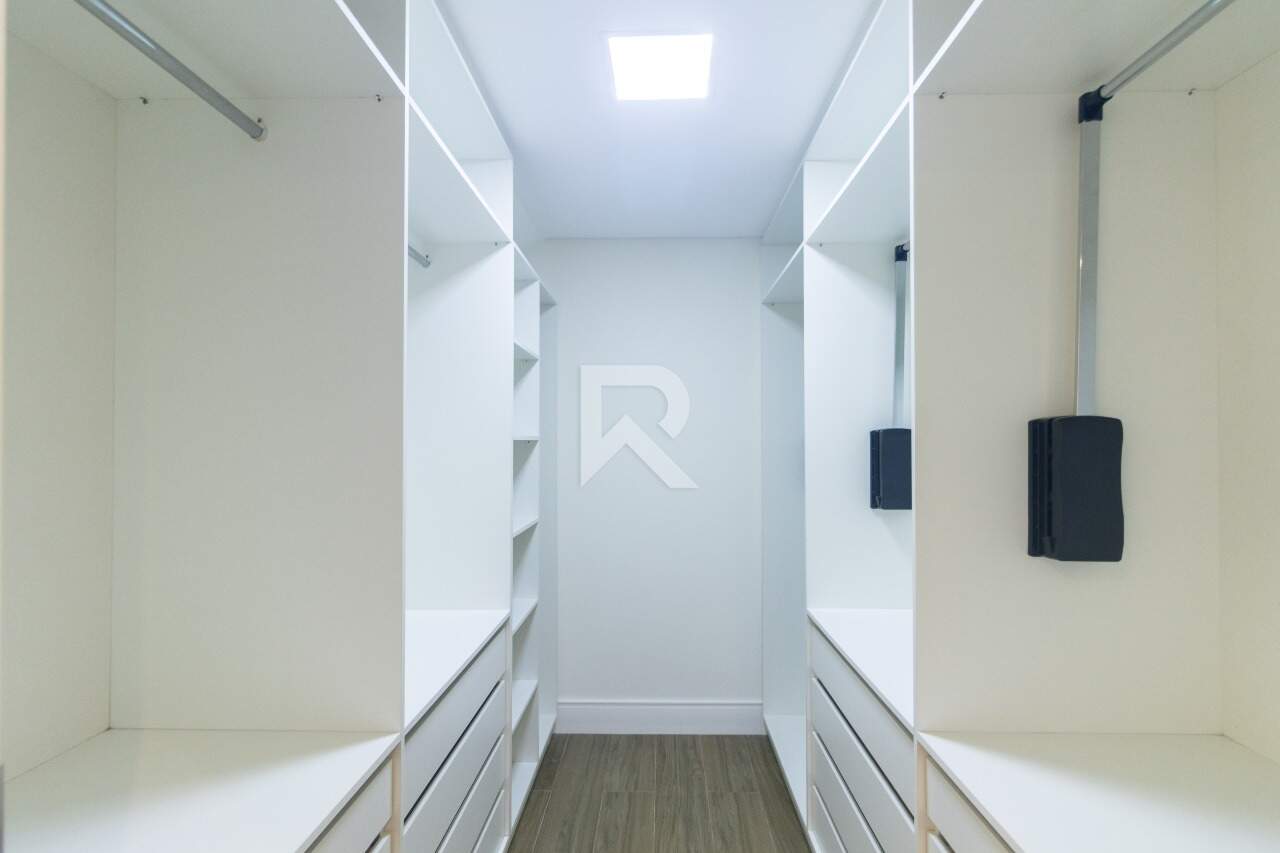 Triplex com Jardim, 4 quartos e 2 vagas à venda – Santo Inácio - Curitiba/PR miniatura 28