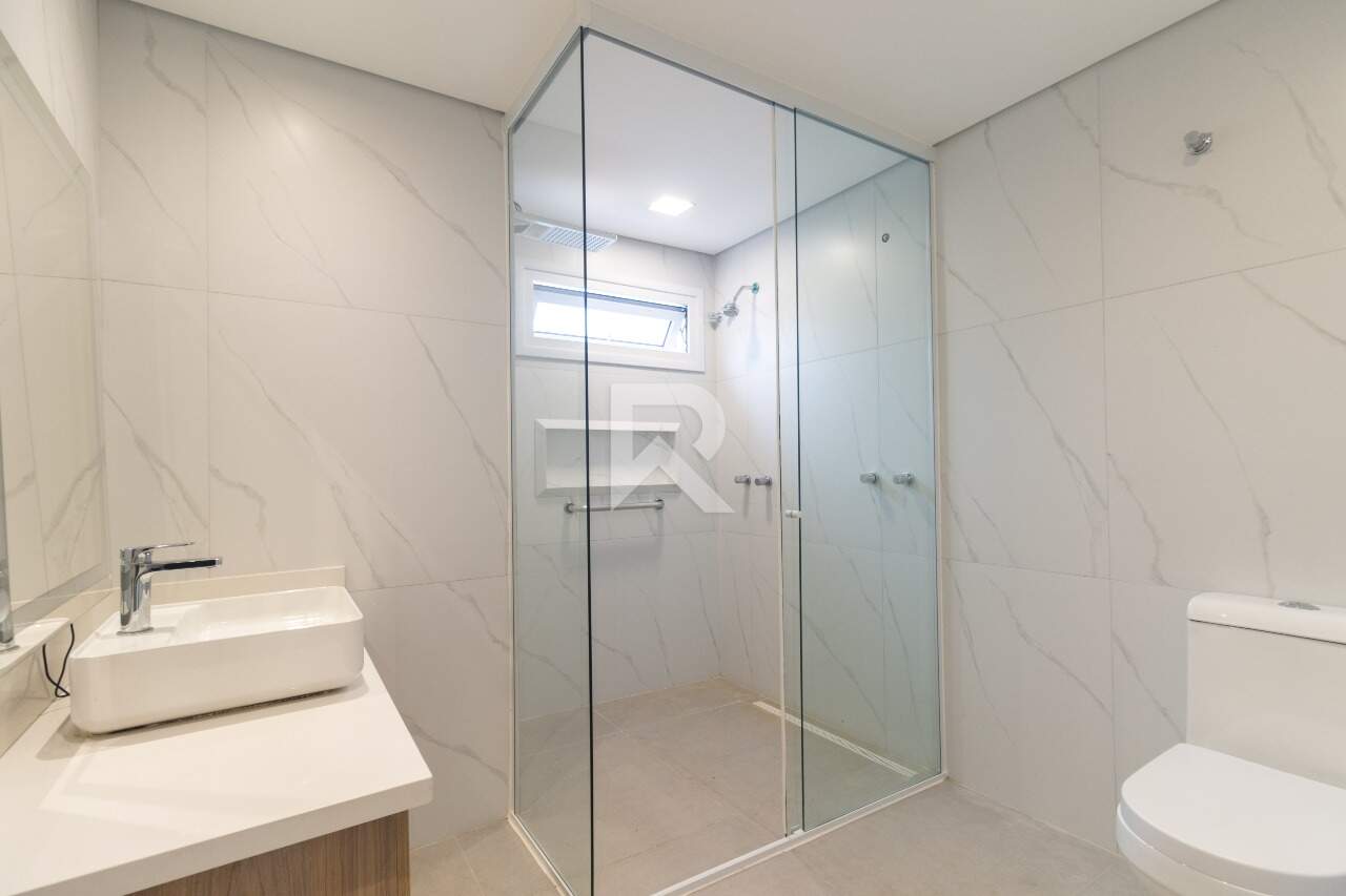 Triplex com Jardim, 4 quartos e 2 vagas à venda – Santo Inácio - Curitiba/PR miniatura 31