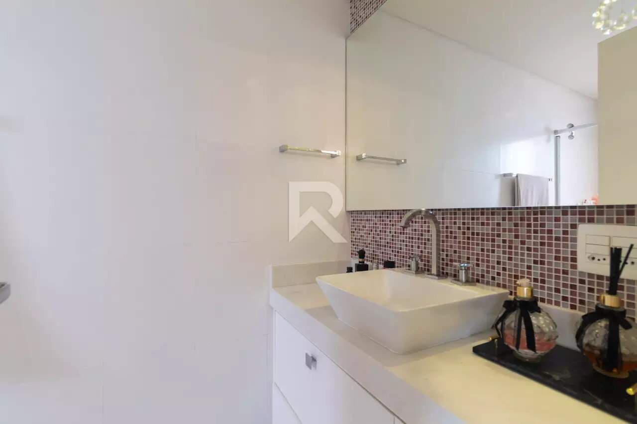 Apartamento de Alto Padrão Mobiliado, 03 Suítes, 03 Vagas - 187,00 m² - Ecoville miniatura 16