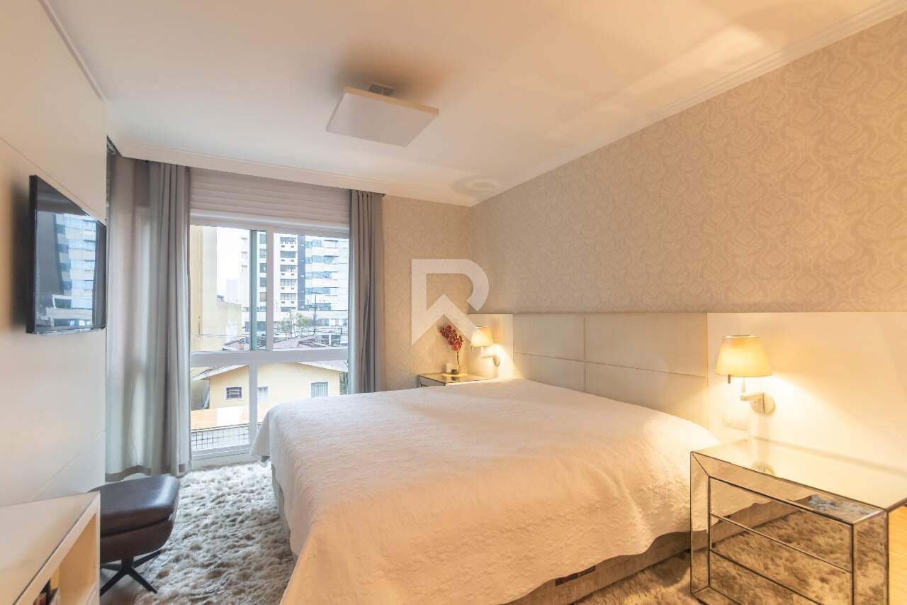Apartamento Mobiliado em Cond. Clube com 3 suítes para venda - 160m2 - Água Verde, Curitiba-PR miniatura 15