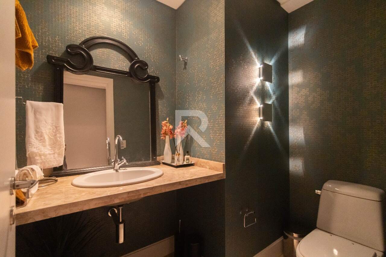 Apartamento Mobiliado em Cond. Clube com 3 suítes para venda - 160m2 - Água Verde, Curitiba-PR miniatura 9