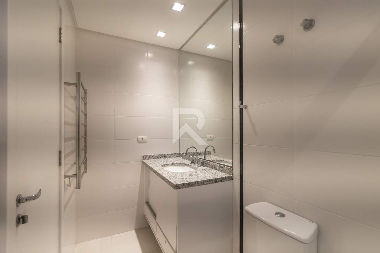 Apartamento Mobiliado em Cond. Clube com 3 suítes para venda - 160m2 - Água Verde, Curitiba-PR miniatura 25