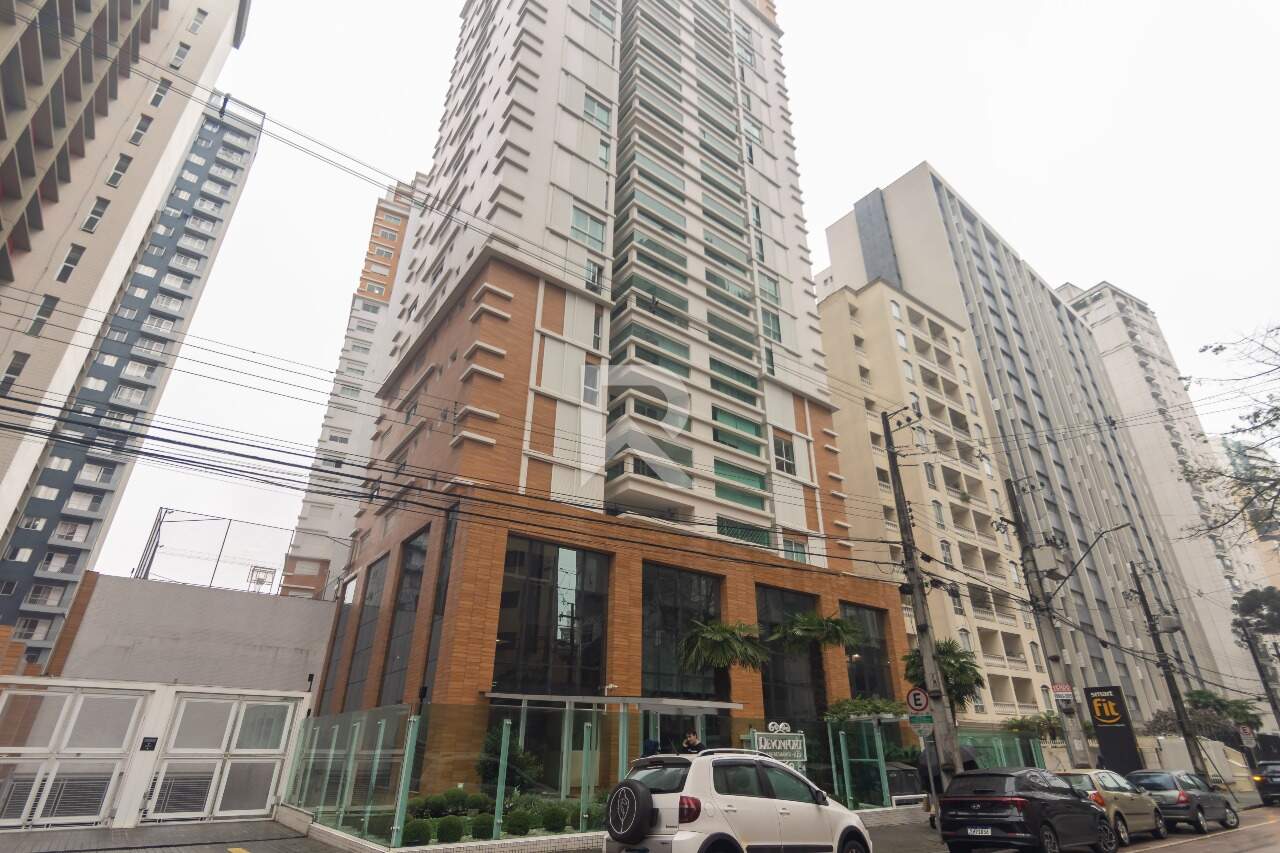 Apartamento Mobiliado em Cond. Clube com 3 suítes para venda - 160m2 - Água Verde, Curitiba-PR miniatura 31