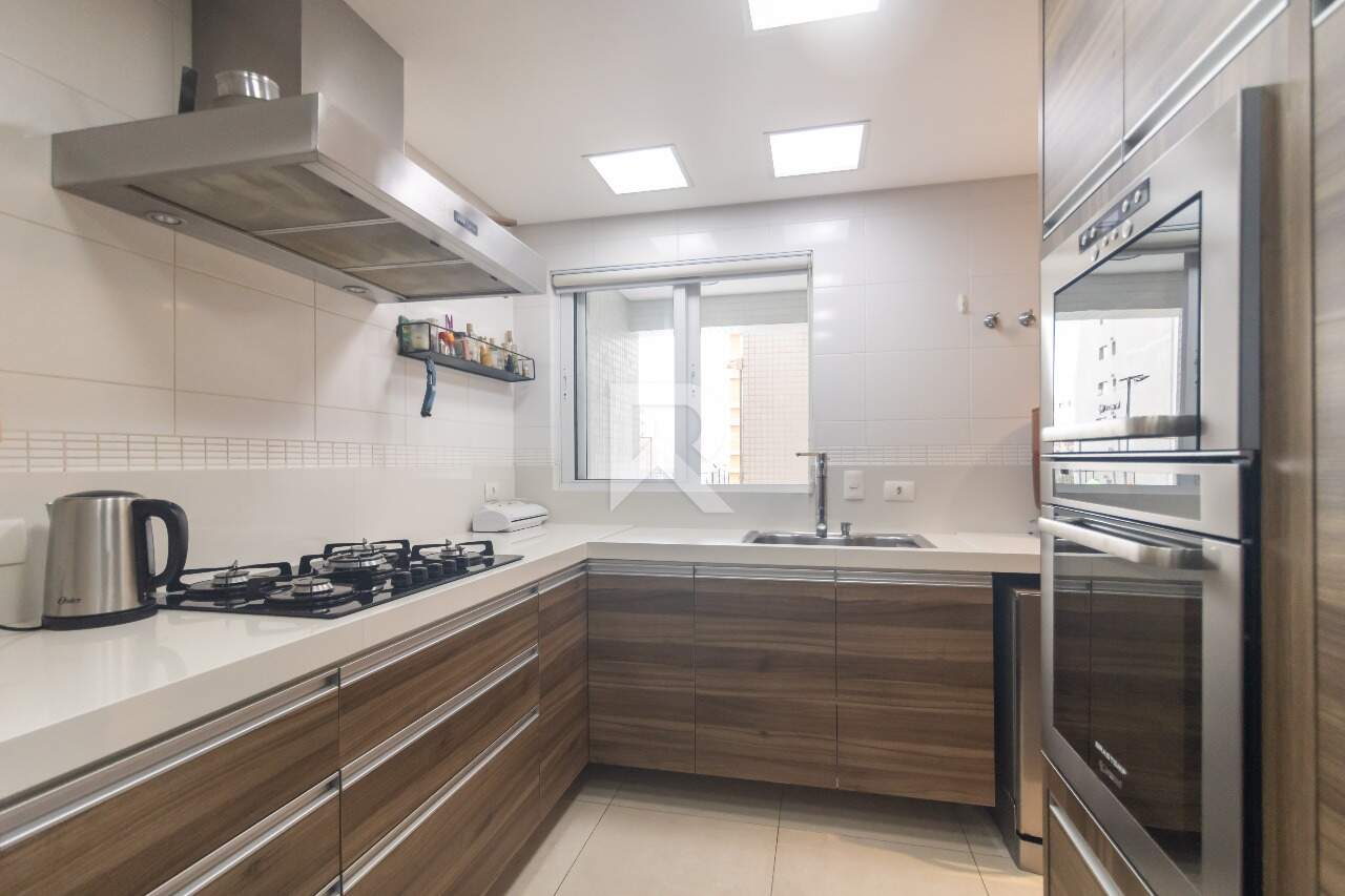 Apartamento Mobiliado em Cond. Clube com 3 suítes para venda - 160m2 - Água Verde, Curitiba-PR miniatura 13