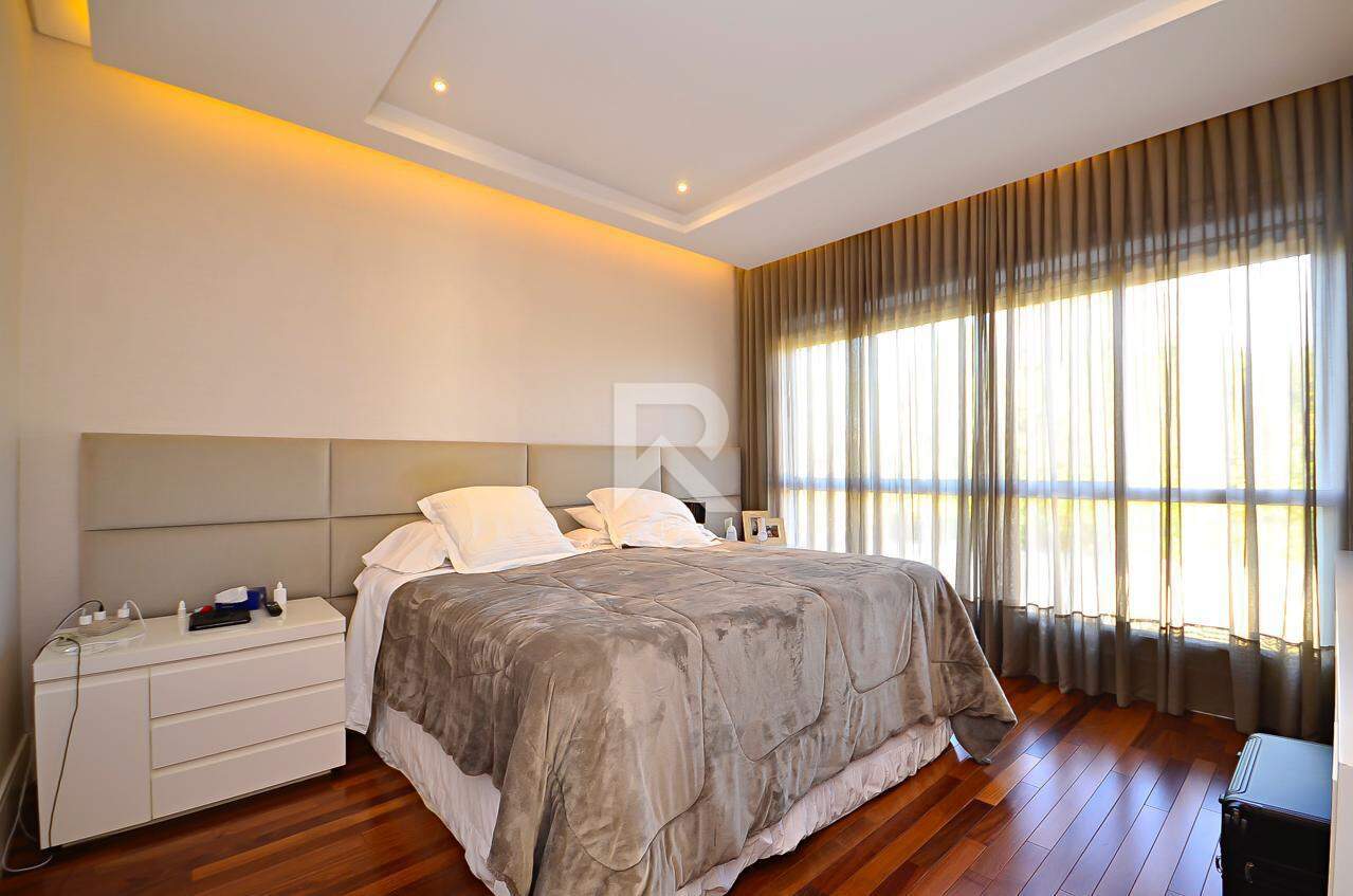 Casa de Rua para Locação, 5 quartos sendo 4 Suítes, 6 Vagas, 590 m² - Butiatuvinha - Curitiba/PR miniatura 22