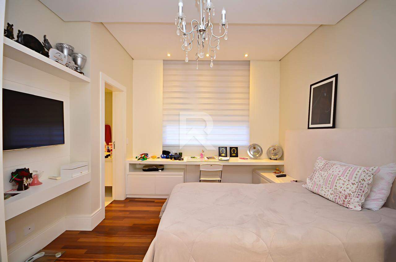 Casa de Rua para Locação, 5 quartos sendo 4 Suítes, 6 Vagas, 590 m² - Butiatuvinha - Curitiba/PR miniatura 26