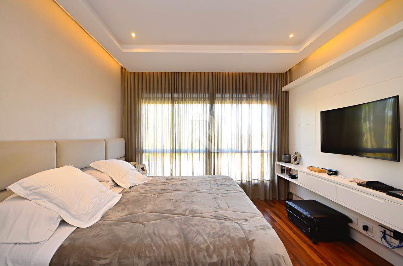 Casa de Rua para Locação, 5 quartos sendo 4 Suítes, 6 Vagas, 590 m² - Butiatuvinha - Curitiba/PR miniatura 23