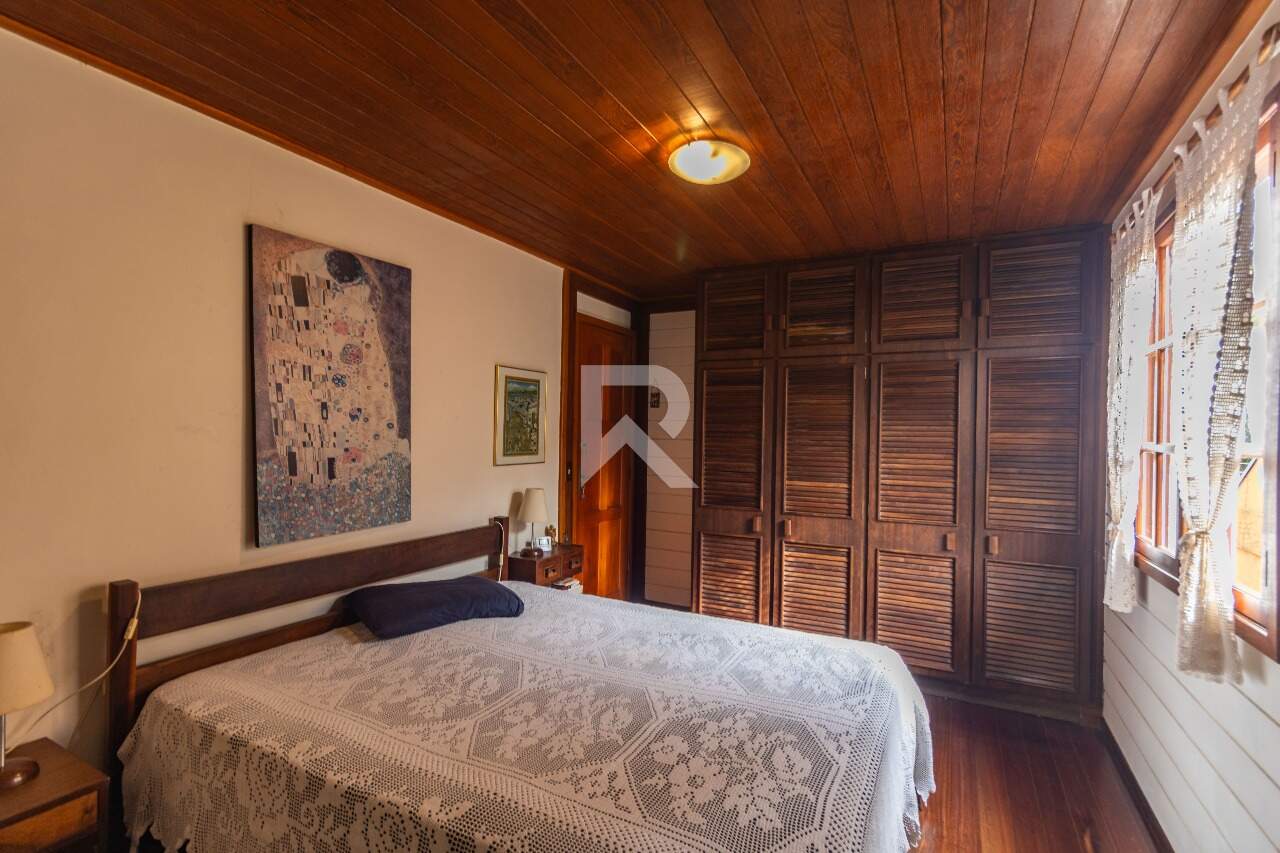 Casa de Rua com Quintal Verde e Espaço Gourmet, 3 quartos 4 Vagas à venda, 200m²- Santa Felicidade - Curitiba/PR - miniatura 28