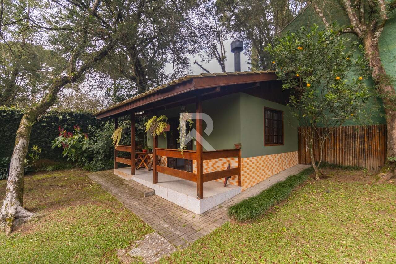 Casa de Rua com Quintal Verde e Espaço Gourmet, 3 quartos 4 Vagas à venda, 200m²- Santa Felicidade - Curitiba/PR - miniatura 32