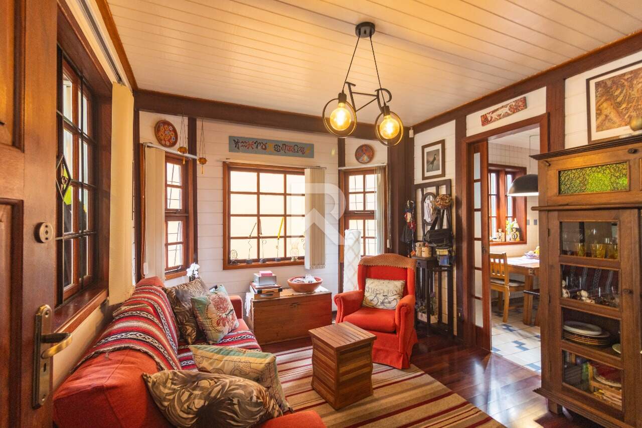 Casa de Rua com Quintal Verde e Espaço Gourmet, 3 quartos 4 Vagas à venda, 200m²- Santa Felicidade - Curitiba/PR - miniatura 10