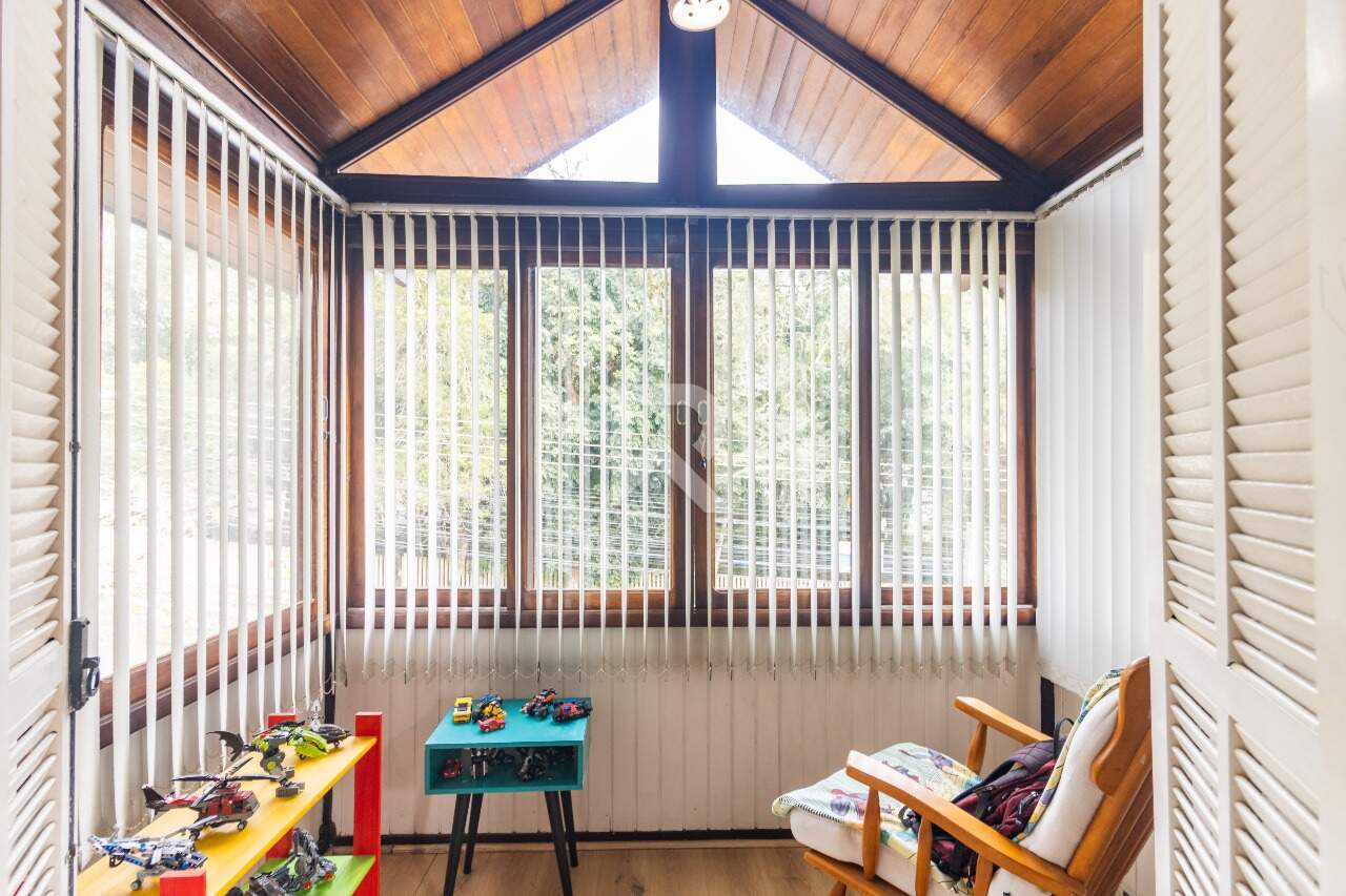 Casa de Rua com Quintal Verde e Espaço Gourmet, 3 quartos 4 Vagas à venda, 200m²- Santa Felicidade - Curitiba/PR - miniatura 24