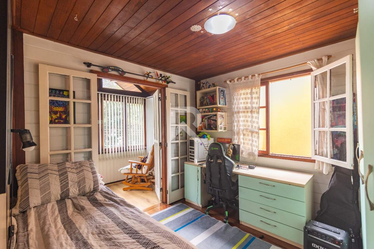 Casa de Rua com Quintal Verde e Espaço Gourmet, 3 quartos 4 Vagas à venda, 200m²- Santa Felicidade - Curitiba/PR - miniatura 22
