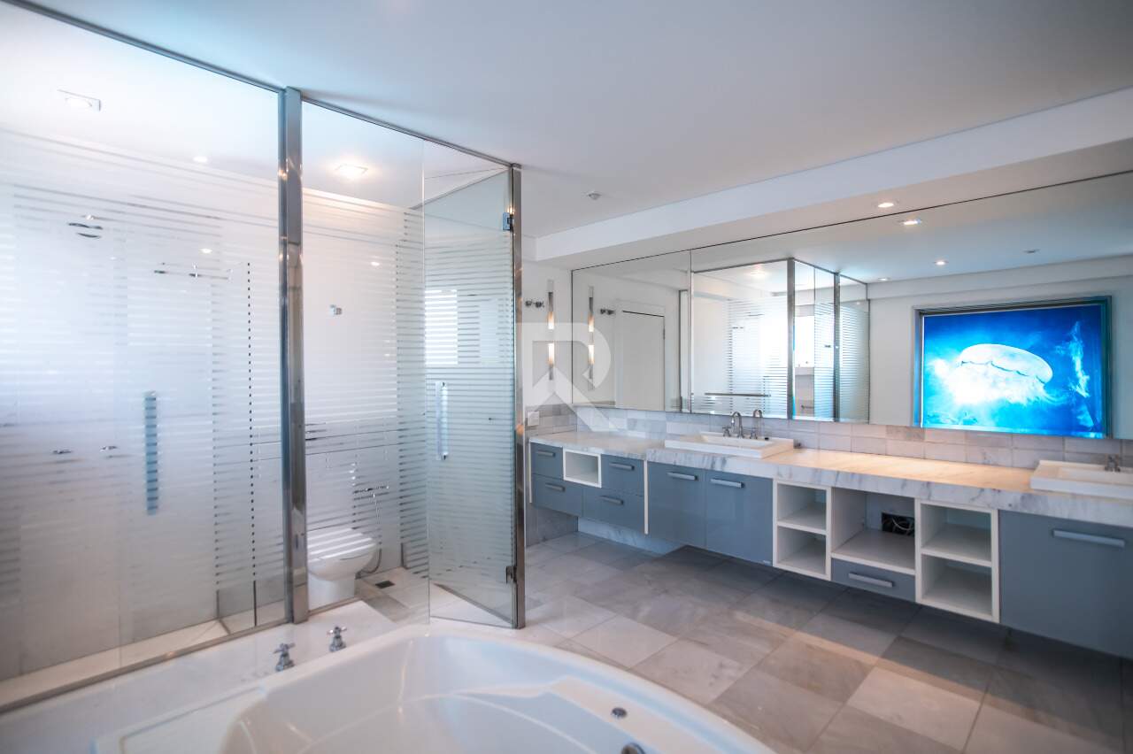 Casa em Condomínio Fechado com Quintal, Piscina, 4 suítes e 690m2 para venda - Seminário, Curitiba miniatura 43