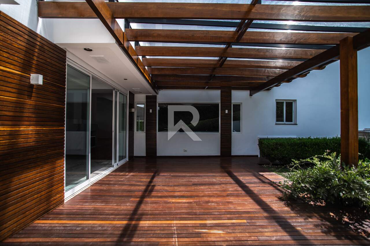 Casa em Condomínio Fechado com Quintal, Piscina, 4 suítes e 690m2 para venda - Seminário, Curitiba miniatura 20
