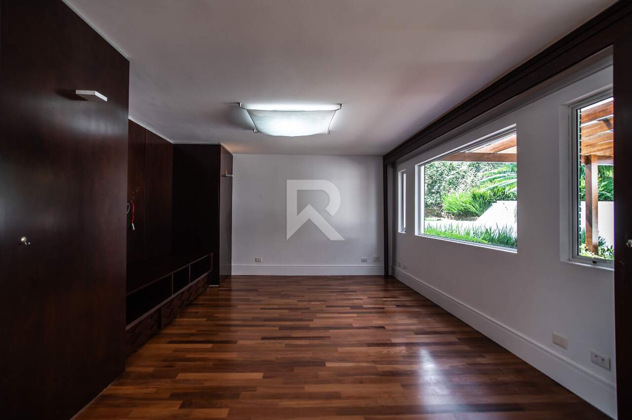 Casa em Condomínio Fechado com Quintal, Piscina, 4 suítes e 690m2 para venda - Seminário, Curitiba miniatura 22