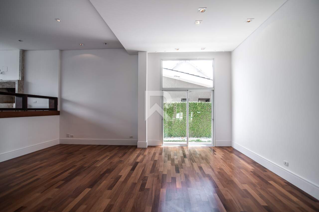 Casa em Condomínio Fechado com Quintal, Piscina, 4 suítes e 690m2 para venda - Seminário, Curitiba miniatura 5