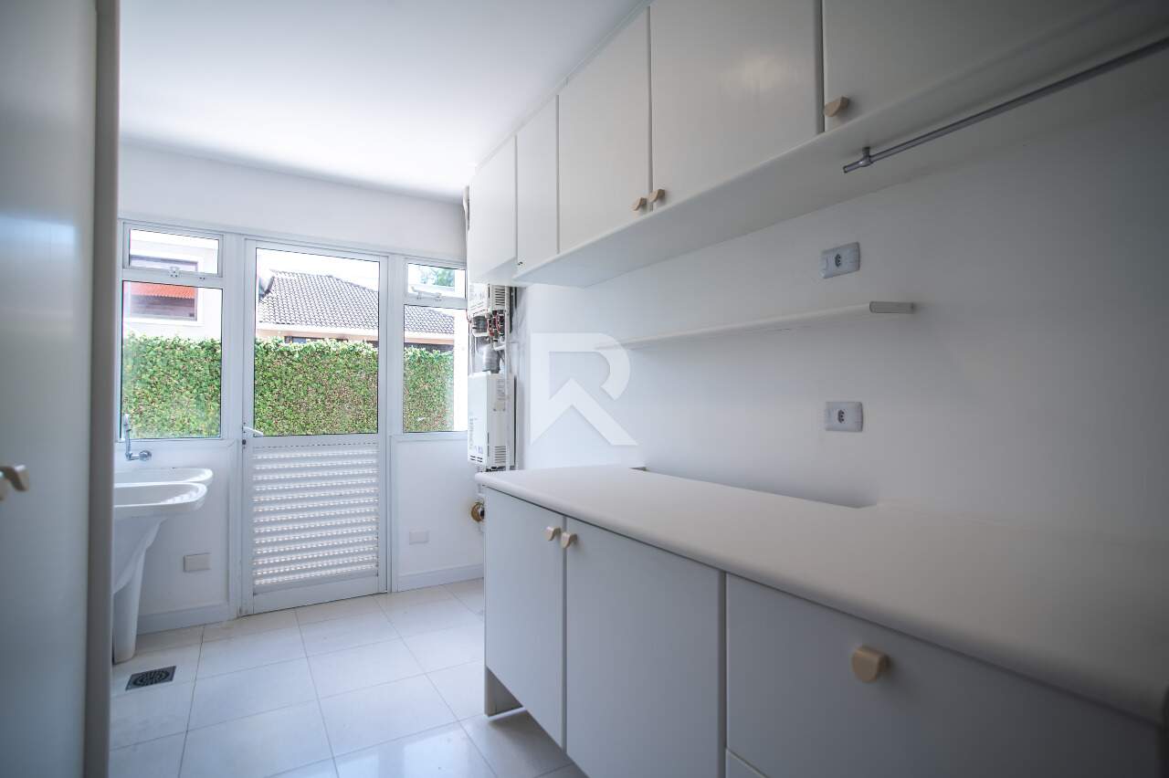 Casa em Condomínio Fechado com Quintal, Piscina, 4 suítes e 690m2 para venda - Seminário, Curitiba miniatura 13