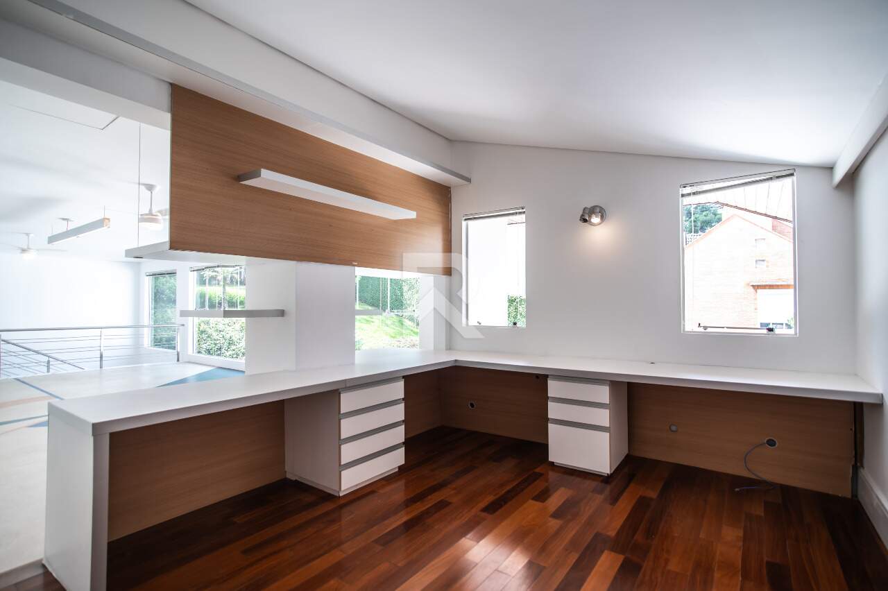 Casa em Condomínio Fechado com Quintal, Piscina, 4 suítes e 690m2 para venda - Seminário, Curitiba miniatura 25