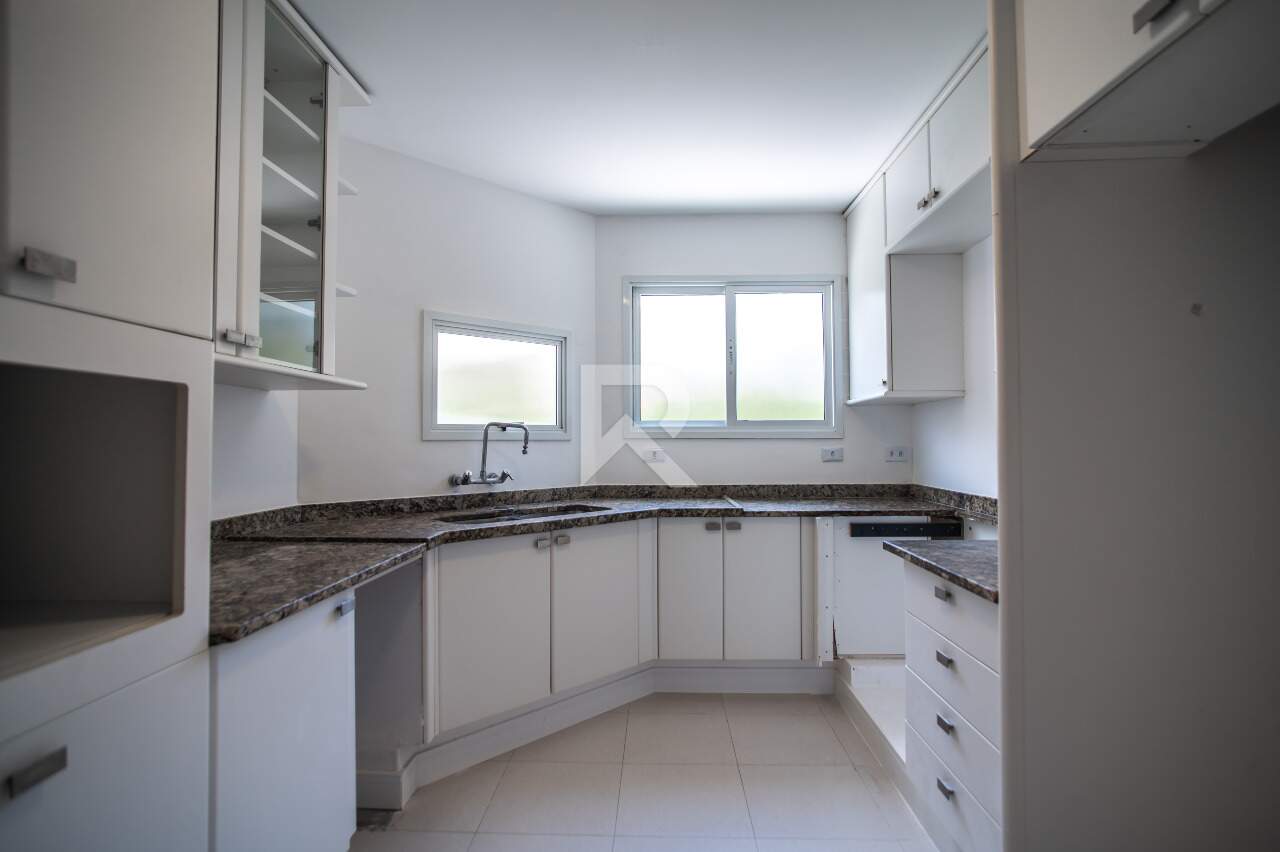 Casa em Condomínio Fechado com Quintal, Piscina, 4 suítes e 690m2 para venda - Seminário, Curitiba miniatura 10