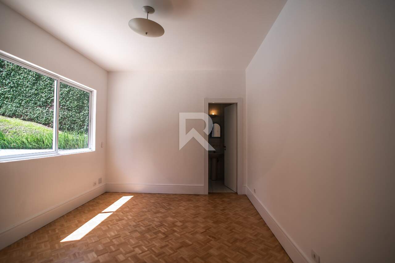 Casa em Condomínio Fechado com Quintal, Piscina, 4 suítes e 690m2 para venda - Seminário, Curitiba miniatura 15