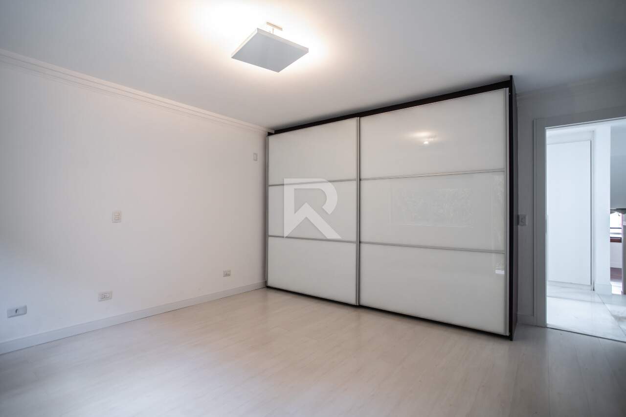 Casa em Condomínio Fechado com Quintal, Piscina, 4 suítes e 690m2 para venda - Seminário, Curitiba miniatura 27