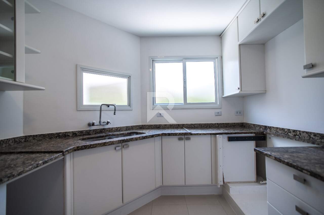 Casa em Condomínio Fechado com Quintal, Piscina, 4 suítes e 690m2 para venda - Seminário, Curitiba miniatura 12