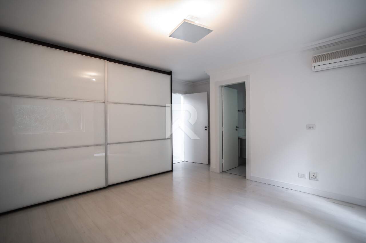 Casa em Condomínio Fechado com Quintal, Piscina, 4 suítes e 690m2 para venda - Seminário, Curitiba miniatura 28