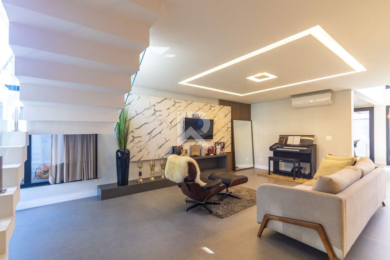 Casa de Condomínio com Jardim, 3 Quartos, 4 Vagas à venda, 297 m² - Santa Felicidade - Curitiba/PR miniatura 3