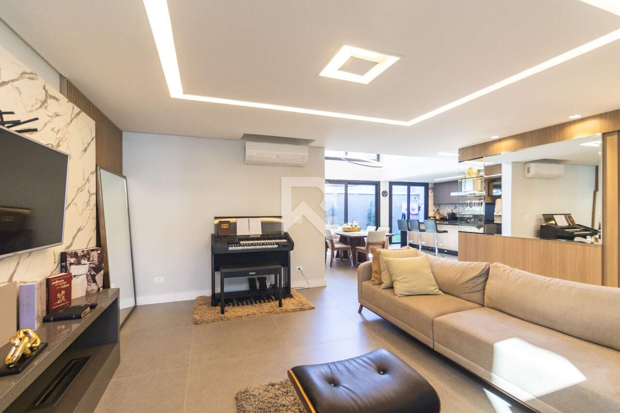Casa de Condomínio com Jardim, 3 Quartos, 4 Vagas à venda, 297 m² - Santa Felicidade - Curitiba/PR miniatura 4
