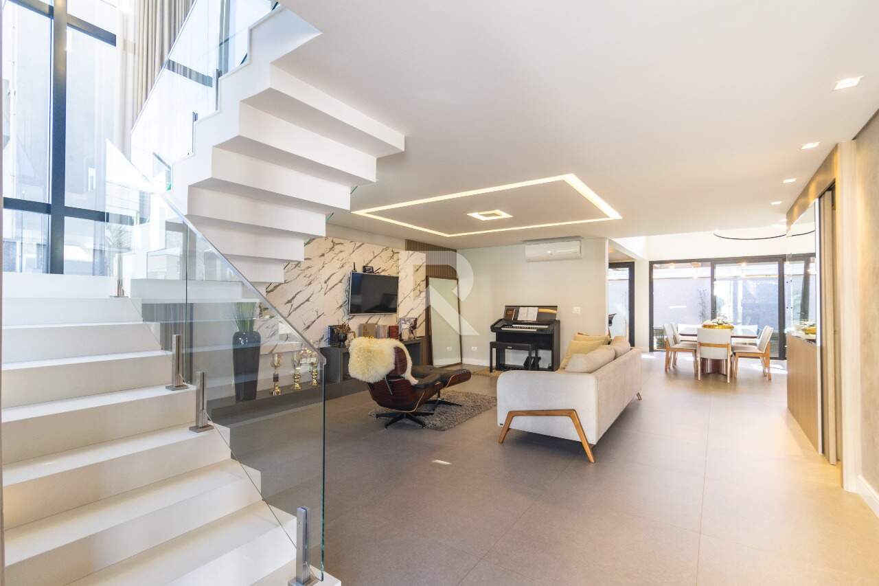 Casa de Condomínio com Jardim, 3 Quartos, 4 Vagas à venda, 297 m² - Santa Felicidade - Curitiba/PR miniatura 2