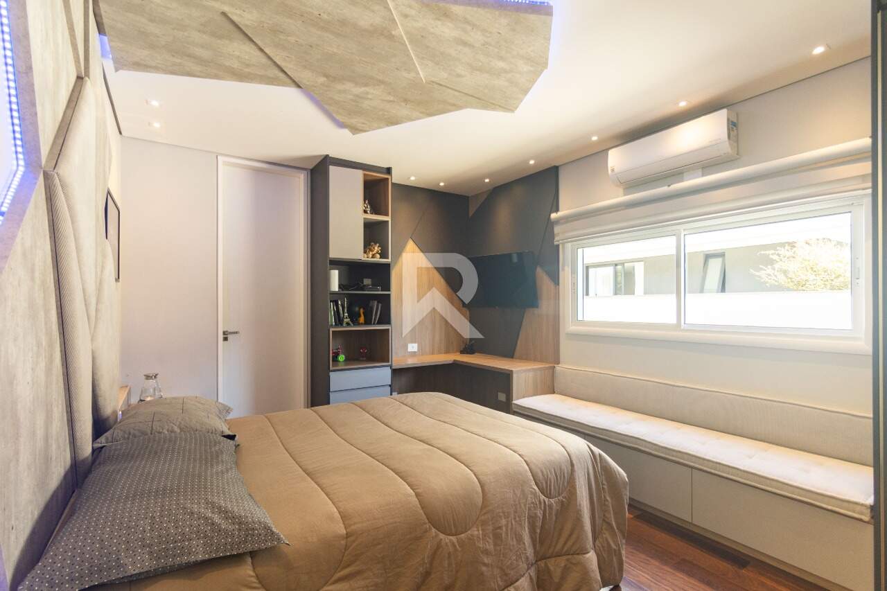 Casa Alto Padrão, Mobiliada em Cond. Clube com Piscina, 4 suítes, 3 vagas e 400m2 para alugar - Campo Comprido, Curitiba-PR miniatura 32