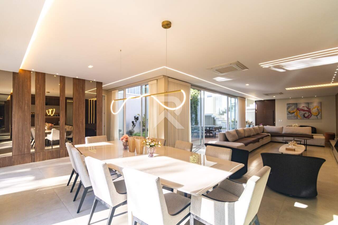 Casa Alto Padrão, Mobiliada em Cond. Clube com Piscina, 4 suítes, 3 vagas e 400m2 para alugar - Campo Comprido, Curitiba-PR miniatura 10