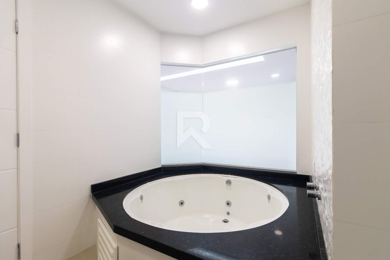 Casa Triplex com Terraço, 5 quartos 3 vagas para locação, 316 m² - Campo Comprido - Curitiba/PR miniatura 22