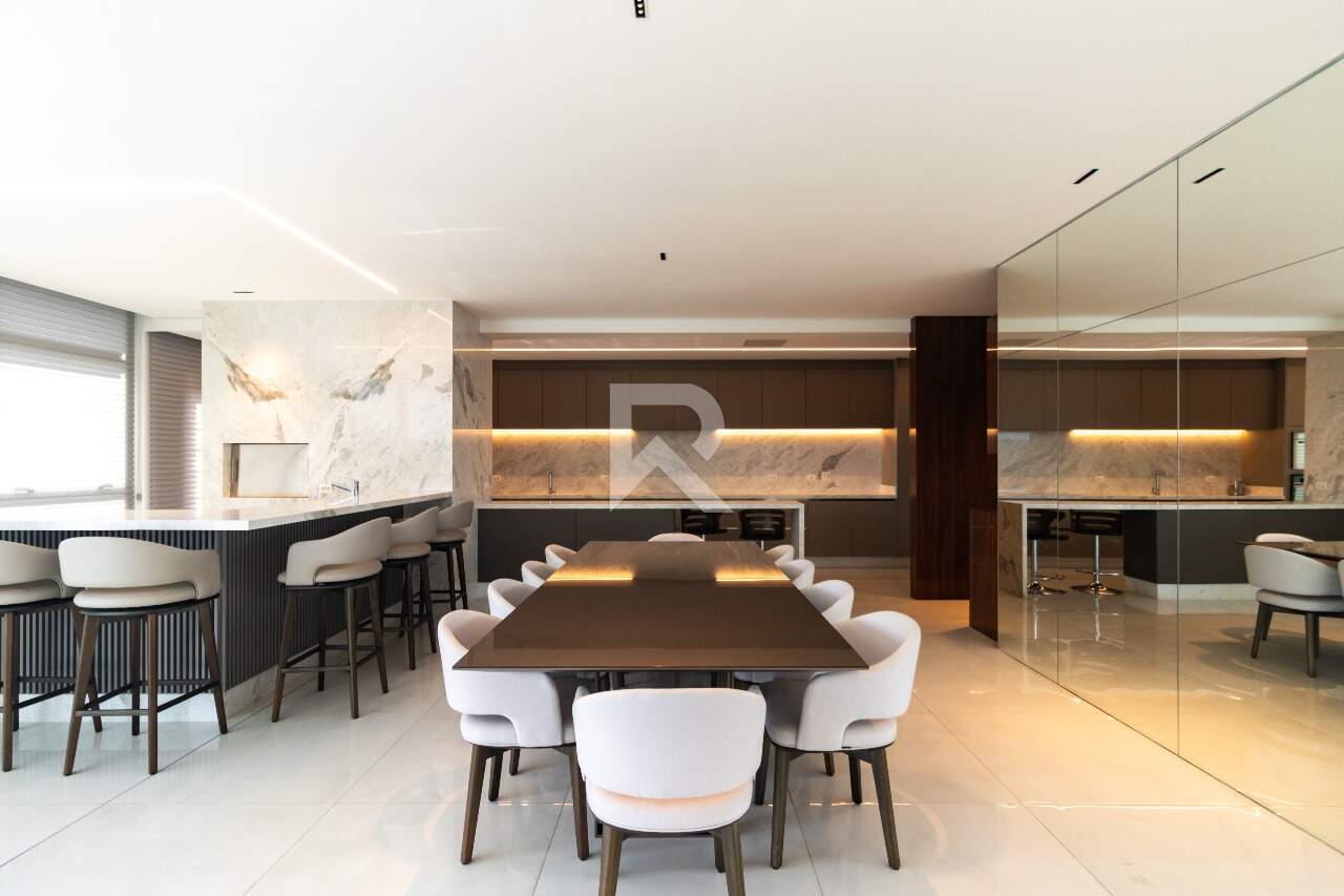 Apt Semi Mobiliado em Cond. Clube, Vista Pq Barigui, Face Norte com 4 suítes e 4 Vagas para venda - 288m2 - Champagnat, Curitiba miniatura 11