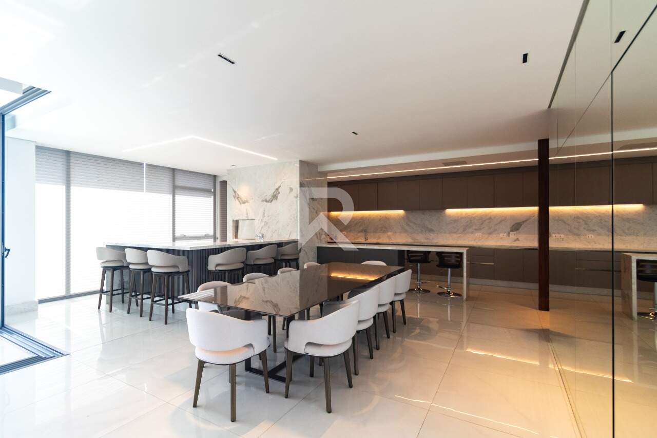 Apt Semi Mobiliado em Cond. Clube, Vista Pq Barigui, Face Norte com 4 suítes e 4 Vagas para venda - 288m2 - Champagnat, Curitiba miniatura 12