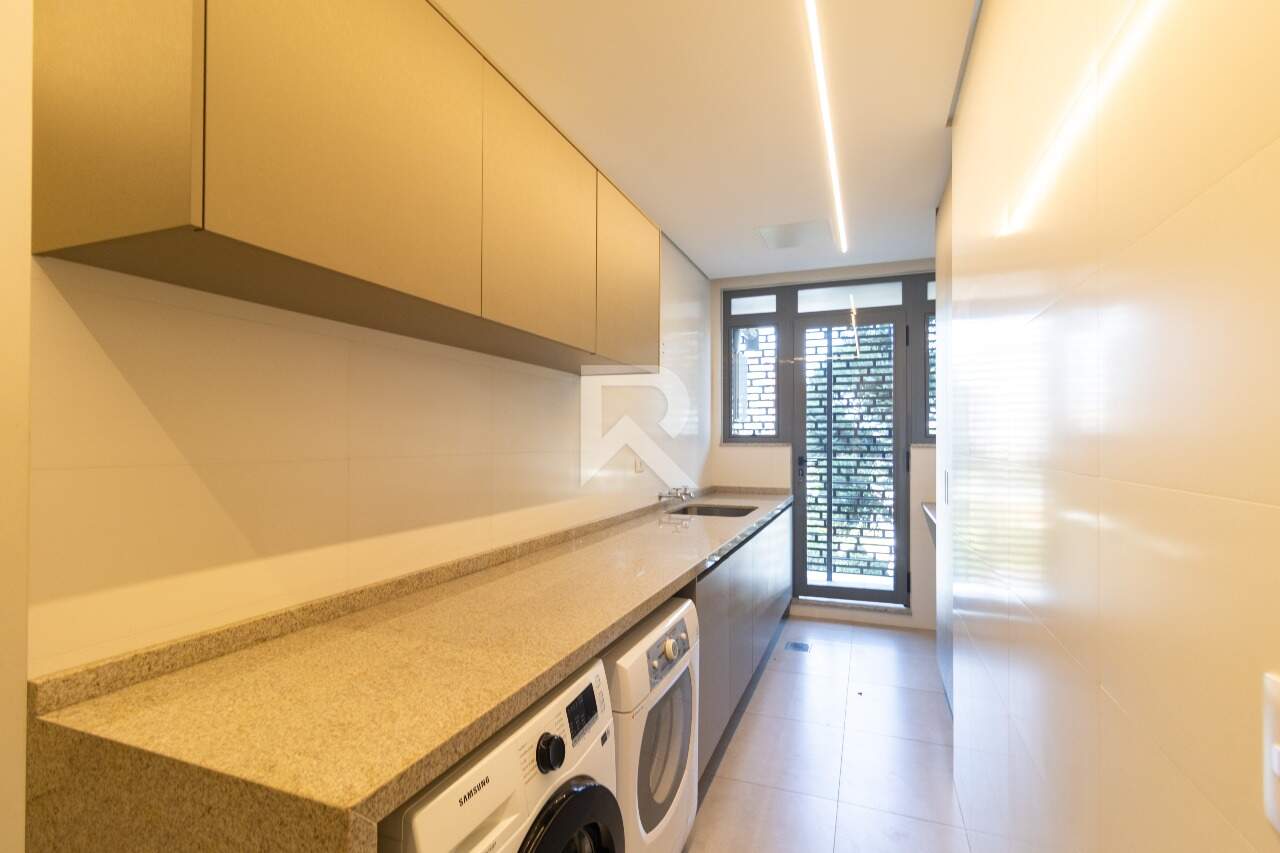 Apt Semi Mobiliado em Cond. Clube, Vista Pq Barigui, Face Norte com 4 suítes e 4 Vagas para venda - 288m2 - Champagnat, Curitiba miniatura 28