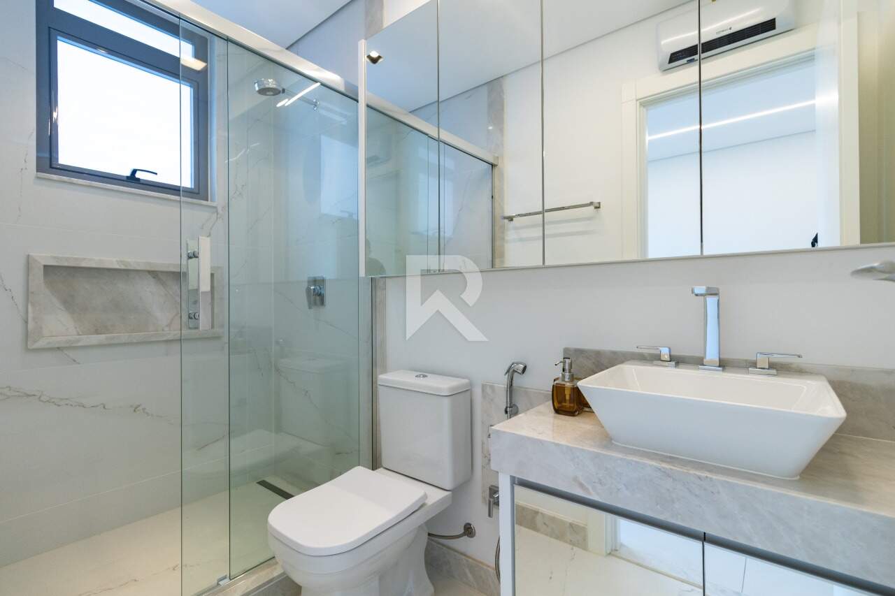 Apt Semi Mobiliado em Cond. Clube, Vista Pq Barigui, Face Norte com 4 suítes e 4 Vagas para venda - 288m2 - Champagnat, Curitiba miniatura 34