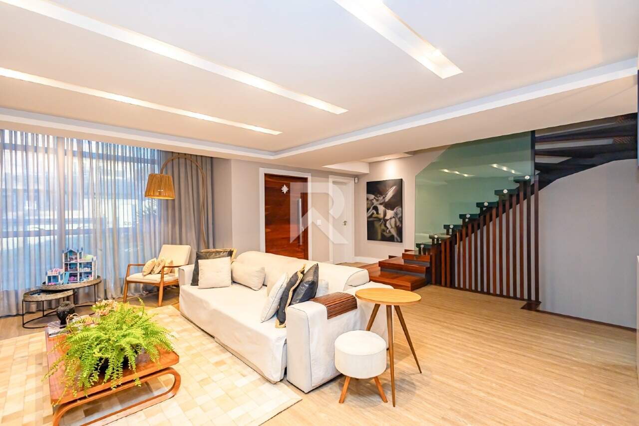 Sobrado de Rua Moderno com Quintal Terraço, Jacuzzi e 3 suítes à venda, 247 m² - Santo Inácio - Curitiba/PR miniatura 5