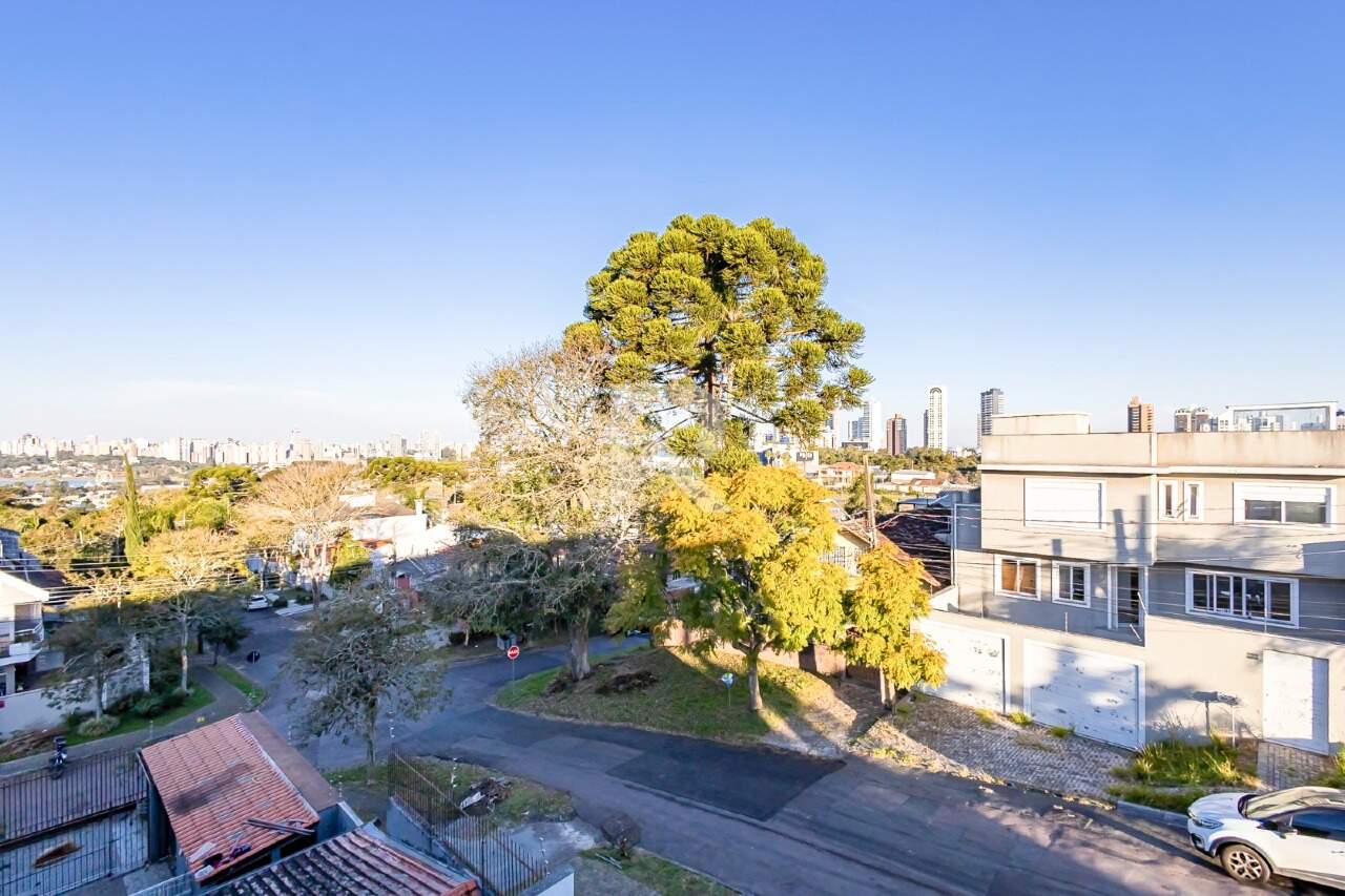 Sobrado de Rua Moderno com Quintal Terraço, Jacuzzi e 3 suítes à venda, 247 m² - Santo Inácio - Curitiba/PR miniatura 14