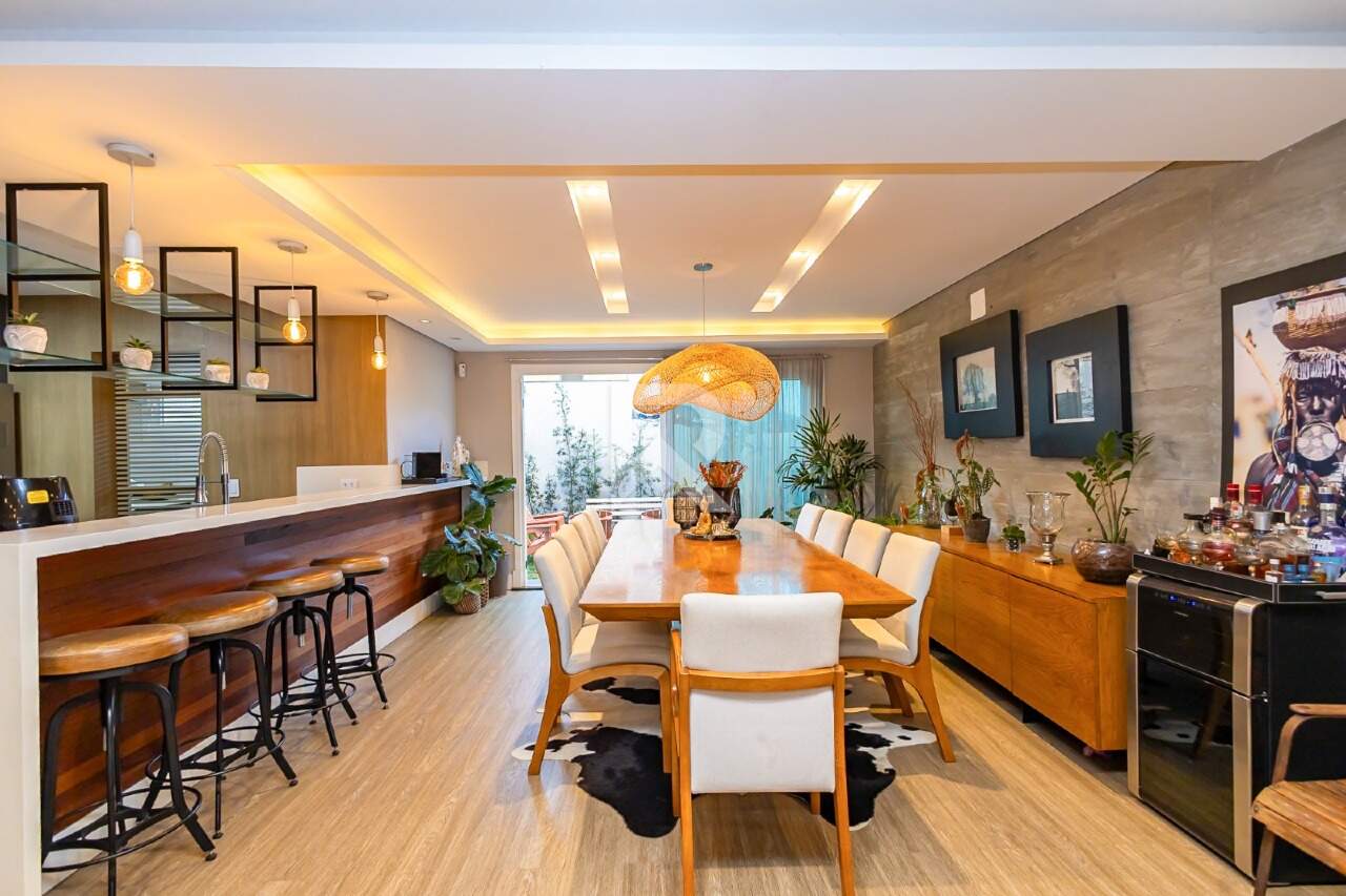 Sobrado de Rua Moderno com Quintal Terraço, Jacuzzi e 3 suítes à venda, 247 m² - Santo Inácio - Curitiba/PR miniatura 2