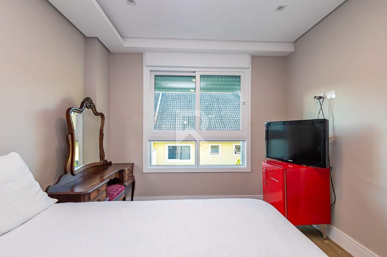 Sobrado de Rua Moderno com Quintal Terraço, Jacuzzi e 3 suítes à venda, 247 m² - Santo Inácio - Curitiba/PR miniatura 26